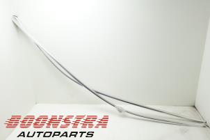 Gebruikte Sierstrip BMW 3 serie Touring (F31) 320d 2.0 16V EfficientDynamicsEdition Prijs € 66,75 Margeregeling aangeboden door Boonstra Autoparts