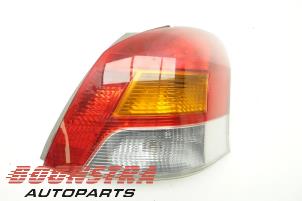 Begagnade Baklykta, höger Toyota Yaris II (P9) 1.0 12V VVT-i Pris € 44,95 Marginaltabell erbjuds av Boonstra Autoparts