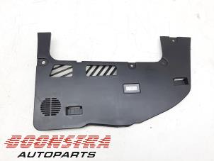 Gebruikte Afdekplaat diversen Tesla Model 3 Standard RWD Plus 60 kWh Prijs € 37,46 Margeregeling aangeboden door Boonstra Autoparts