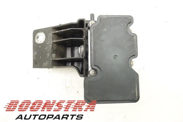 ABS-pump från en Lancia Ypsilon (312) 0.9 TwinAir 85 2011