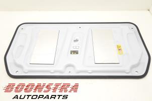 Gebruikte Kofferbak Mat Renault Twingo III (AH) 1.0 SCe 75 12V Prijs € 59,25 Margeregeling aangeboden door Boonstra Autoparts