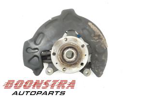 Gebruikte Fusee links-voor Peugeot 508 SW (8E/8U) 1.6 HDiF 16V Prijs € 24,95 Margeregeling aangeboden door Boonstra Autoparts