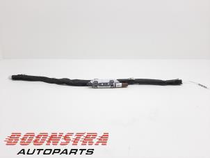 Używane Kurtyna lewa Renault Megane III Coupe (DZ) 2.0 16V RS Turbo Cena € 24,95 Procedura marży oferowane przez Boonstra Autoparts