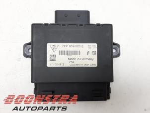 Gebruikte Start/Stop computer Porsche Panamera (970) 3.0 D V6 24V Prijs € 49,00 Margeregeling aangeboden door Boonstra Autoparts