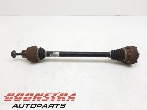 Begagnade Drivaxel, vänster bak Audi SQ5 (8RB) 3.0 TDI V6 24V Pris € 24,95 Marginaltabell erbjuds av Boonstra Autoparts