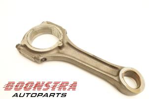 Używane Korbowód Mercedes GLA (156.9) 2.0 45 AMG Turbo 16V Cena € 59,00 Procedura marży oferowane przez Boonstra Autoparts