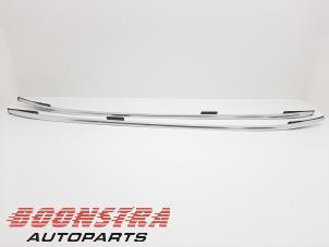 Gebruikte Dakrail set Mercedes C Estate (S204) 2.2 C-220 CDI 16V BlueEfficiency Prijs € 99,00 Margeregeling aangeboden door Boonstra Autoparts