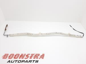 Begagnade Takgardinairbag, höger Mercedes B (W245) 2.0 B-200 CDI 16V Pris € 39,95 Marginaltabell erbjuds av Boonstra Autoparts