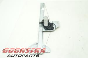 Begagnade Fönstermekanism, 2-dörrars, höger fram Peugeot Partner (GC/GF/GG/GJ/GK) 1.6 HDI 75 16V Pris € 47,19 Inklusive moms erbjuds av Boonstra Autoparts