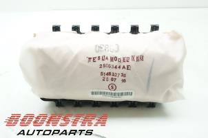 Begagnade Höger airbag (instrumentbräda) Tesla Model X 90D Pris € 249,95 Marginaltabell erbjuds av Boonstra Autoparts