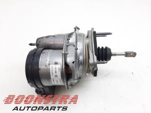 Begagnade Bromsservo Renault Zoé (AG) R135 Pris € 199,95 Marginaltabell erbjuds av Boonstra Autoparts