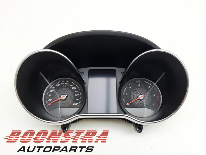 Vägmätare KM från en Mercedes-Benz C Estate (S205) C-180 BlueTEC, C-180 d 1.6 16V 2018