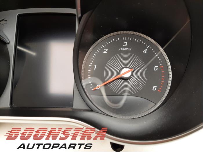 Vägmätare KM från en Mercedes-Benz C Estate (S205) C-180 BlueTEC, C-180 d 1.6 16V 2018