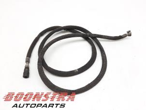 Używane Przewód cisnienia oleju Maserati GranSport 4.2 V8 32V Cena € 249,95 Procedura marży oferowane przez Boonstra Autoparts