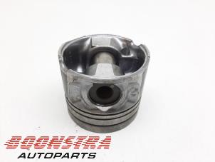 Begagnade Kolv Toyota Land Cruiser V8 (J20) 4.5 D-4D 32V Pris € 148,95 Marginaltabell erbjuds av Boonstra Autoparts