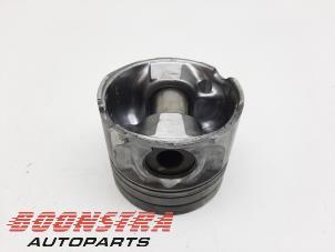 Begagnade Kolv Toyota Land Cruiser V8 (J20) 4.5 D-4D 32V Pris € 148,95 Marginaltabell erbjuds av Boonstra Autoparts