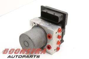 Begagnade ABS-pump BMW 5 serie (E60) 540i 32V Pris € 36,24 Inklusive moms erbjuds av Boonstra Autoparts