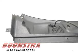 Używane Parawan Maserati GranSport 4.2 V8 32V Cena € 99,95 Procedura marży oferowane przez Boonstra Autoparts