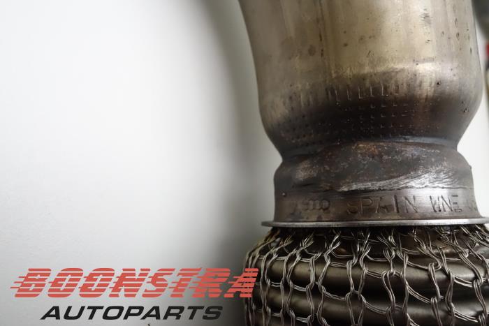 Uitlaatspruitstuk van een Audi Q7 (4MB/4MG) 3.0 TDI V6 24V e-tron plug-in hybrid 2016