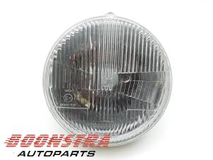 Begagnade Strålkastare, höger Porsche 928 4.7 S2 Pris € 399,95 Marginaltabell erbjuds av Boonstra Autoparts