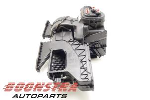 Gebruikte Kachelhuis Mini Mini (R56) 1.6 16V Cooper S Prijs € 99,95 Margeregeling aangeboden door Boonstra Autoparts