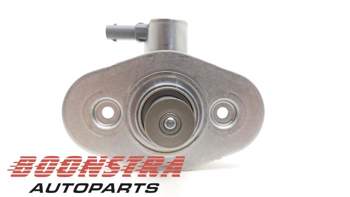 Högtryckspump från en MINI Clubman (F54) 1.5 Cooper 12V 2016