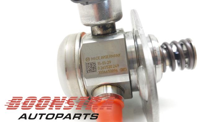 Högtryckspump från en MINI Clubman (F54) 1.5 Cooper 12V 2016