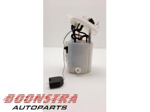 Begagnade Elektrisk bränslepump Mercedes C (W205) C-350 e 2.0 16V Pris € 99,95 Marginaltabell erbjuds av Boonstra Autoparts