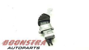 Gebruikte Pookknop Mercedes Actros Prijs € 157,24 Inclusief btw aangeboden door Boonstra Autoparts