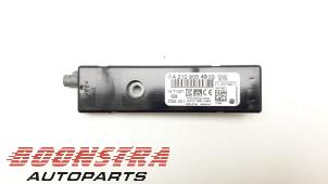 Gebruikte Antenne Versterker Mercedes E (W212) E-200 CDI 16V BlueEfficiency,BlueTEC Prijs € 24,95 Margeregeling aangeboden door Boonstra Autoparts