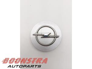 Begagnade Navkapsel Opel Diversen Pris € 24,95 Marginaltabell erbjuds av Boonstra Autoparts