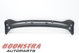 Gebruikte Paravan Opel Astra J Sports Tourer (PD8/PE8/PF8) 1.6 CDTI 16V Prijs € 24,95 Margeregeling aangeboden door Boonstra Autoparts