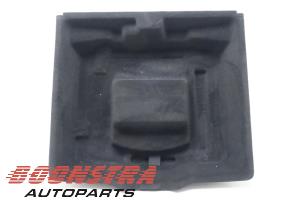 Gebruikte Vloerbedekking Lynk &amp; Co 01 1.5 PHEV Prijs € 199,95 Margeregeling aangeboden door Boonstra Autoparts