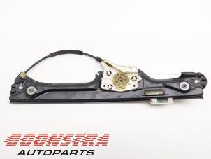 Gebruikte Ruitmechaniek 4Deurs rechts-achter BMW X6 (E71/72) xDrive40d 3.0 24V Prijs € 24,95 Margeregeling aangeboden door Boonstra Autoparts