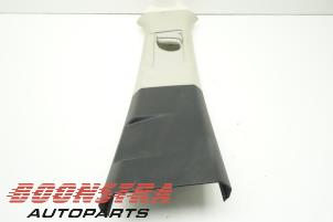 Begagnade Dörram, mitten, höger Lynk &amp; Co 01 1.5 PHEV Pris € 49,95 Marginaltabell erbjuds av Boonstra Autoparts