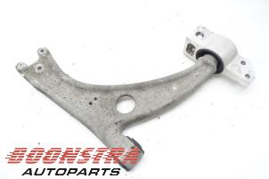 Gebruikte Draagarm rechts-voor Volkswagen Tiguan (5N1/2) 2.0 TDI 16V 4Motion Prijs € 24,95 Margeregeling aangeboden door Boonstra Autoparts