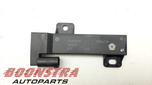 Gebruikte Keyless entry antenne Dodge 1500 Crew Cab (DS) 5.7 Hemi V8 4x4 Prijs € 30,19 Inclusief btw aangeboden door Boonstra Autoparts