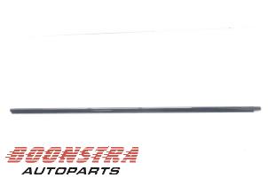 Gebruikte Sierstrip BMW 2 serie (F22) 220i 2.0 Turbo 16V Prijs € 24,95 Margeregeling aangeboden door Boonstra Autoparts