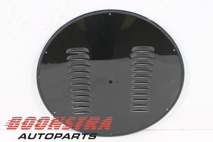 Baklucka från en Morgan Plus Six 2022