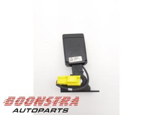 Begagnade Bakre bältesspänne, höger Lynk &amp; Co 01 1.5 PHEV Pris € 49,95 Marginaltabell erbjuds av Boonstra Autoparts