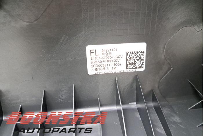 Klädsel, uppsättning (komplett) från en Kia Niro II (SG2) e-Niro 64.8 kWh 2023