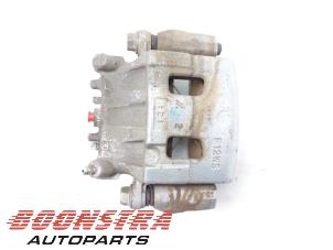 Gebruikte Remklauw (Tang) rechts-voor Mitsubishi Eclipse Cross (GK/GL) 2.4 16V PHEV 4x4 Prijs € 148,95 Margeregeling aangeboden door Boonstra Autoparts