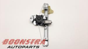 Begagnade Fönstermekanism för bakre dörr, 4-dörrars, vänster Renault Clio IV (5R) 1.6 Turbo 16V RS 200 EDC Pris € 24,95 Marginaltabell erbjuds av Boonstra Autoparts