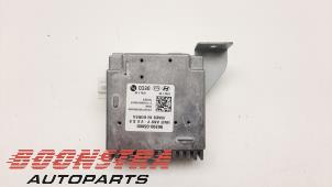 Gebruikte Radio module Kia Niro I (DE) 1.6 GDI Hybrid Prijs € 29,95 Margeregeling aangeboden door Boonstra Autoparts