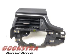 Begagnade Luftmunstycke, instrumentbräda Audi A4 Avant (B9) 2.0 TDI 16V Pris € 24,95 Marginaltabell erbjuds av Boonstra Autoparts