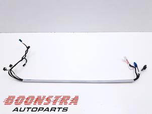 Begagnade Kablage Tesla Model X 100D Pris € 43,95 Marginaltabell erbjuds av Boonstra Autoparts