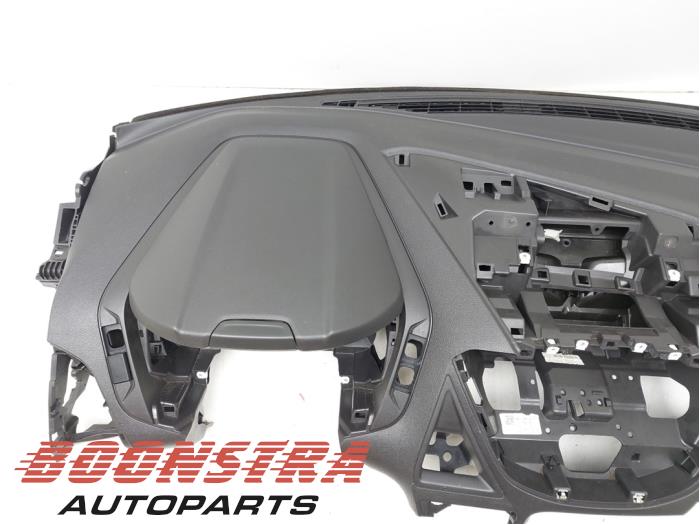 Dashboard van een Ford Transit Custom 2.2 TDCi 16V 2014