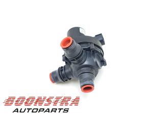 Gebruikte Waterpomp Jaguar I-Pace EV400 AWD Prijs € 59,95 Margeregeling aangeboden door Boonstra Autoparts