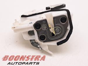 Gebruikte Slotmechaniek Portier 4Deurs rechts-achter Mazda CX-5 II (KF) 2.0 SkyActiv-G 165 16V 2WD Prijs € 35,95 Margeregeling aangeboden door Boonstra Autoparts