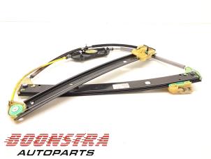 Gebruikte Ruitmechaniek 4Deurs rechts-voor Audi A4 Avant (B8) 2.0 TDI 16V Prijs € 24,95 Margeregeling aangeboden door Boonstra Autoparts